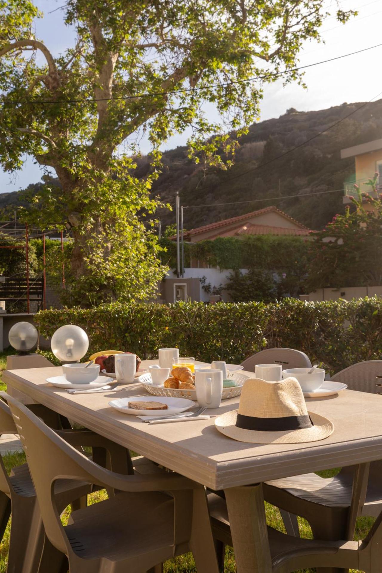 Elio A 1Bdr Apt With Garden 1 Min From The Beach By Hospi Candia Esterno foto